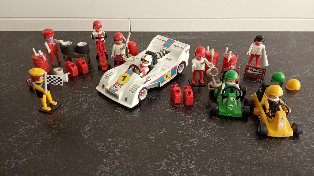 Playmobil Racing Team met vele toebehoren, Kinderen en Baby's, Speelgoed | Playmobil, Ophalen of Verzenden, Gebruikt, Complete set