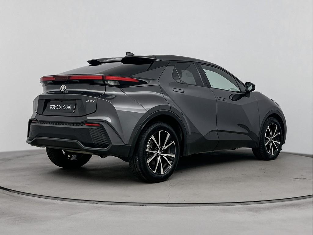 Toyota C-HR 1.8 Hybrid 140 First Edition | Navigatie | Stoel, Auto's, Toyota, Stof, Gebruikt, Zwart, 4 cilinders