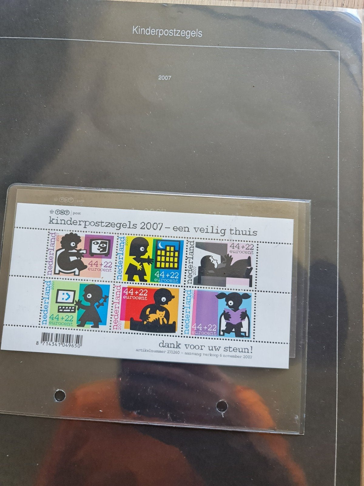 Blok kinderpostzegels, Postzegels en Munten, Postzegels | Volle albums en Verzamelingen, Ophalen of Verzenden, Nederland