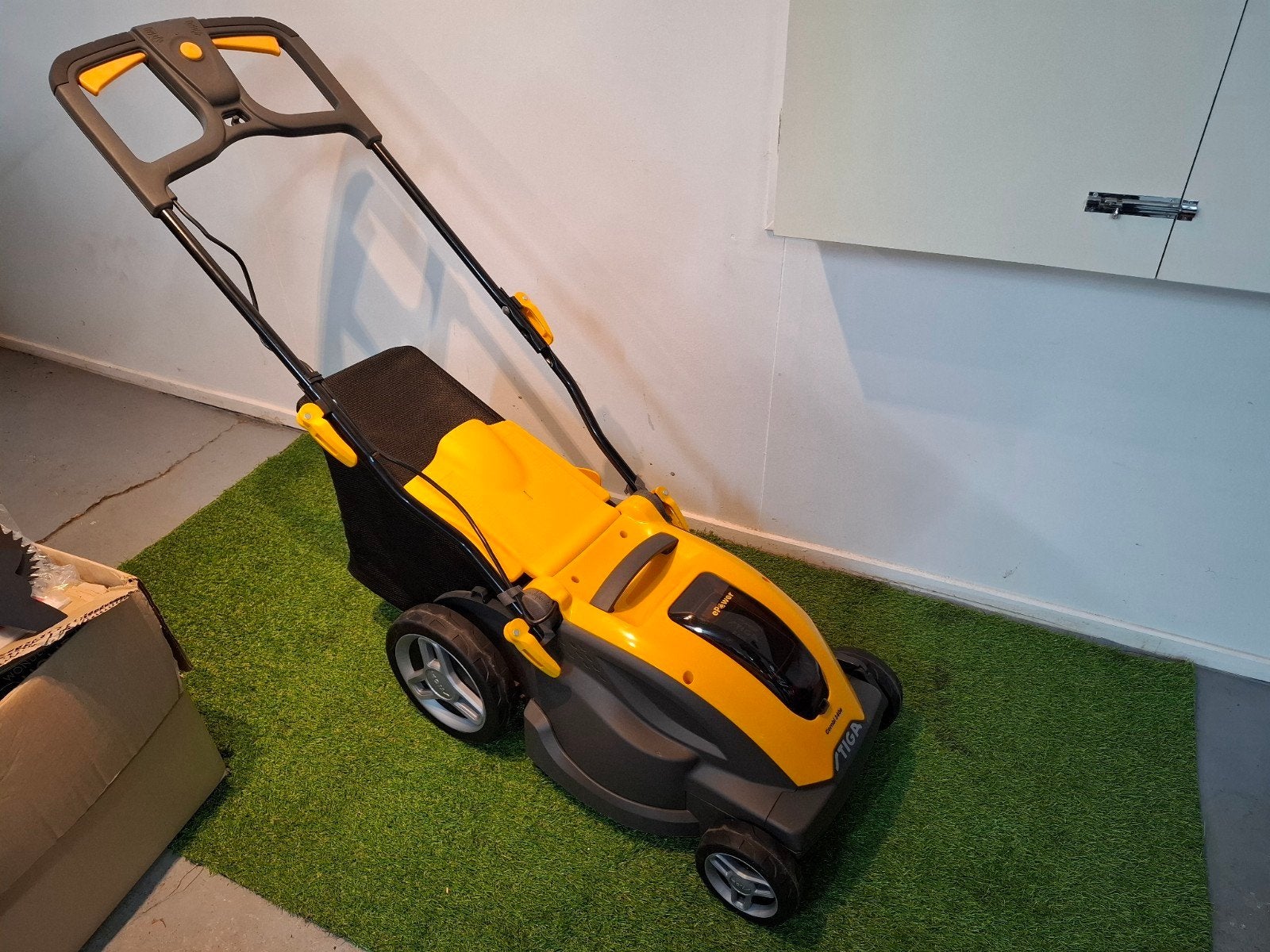 STIGA Combi 340e Kit – Accu grasmaaier, Cirkelmaaier, Ophalen of Verzenden, Nieuw
