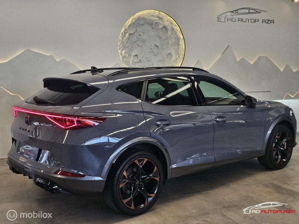CUPRA Formentor 2.0 TSI 4DRIVE Panorama/Beats/Keyless/Memory, Auto's, Cupra, Automaat, Zwart, 4 cilinders, Leder en Stof