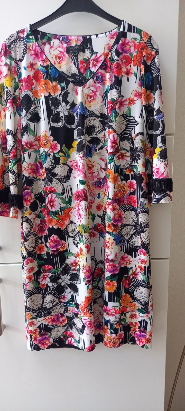 Giovane jurk mt 40 kleurijk, Kleding | Dames, Ophalen of Verzenden, Zo goed als nieuw, Maat 38/40 (M), Onder de knie