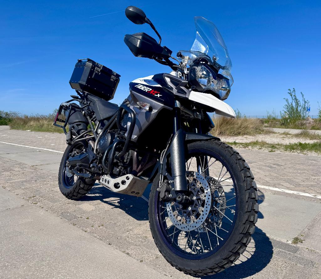 Triumph Tiger 800 XCx • 2016 • 3 koffers • dealeronderhouden, Motorrijbewijs A, Gebruikt, 3 cilinders, Particulier