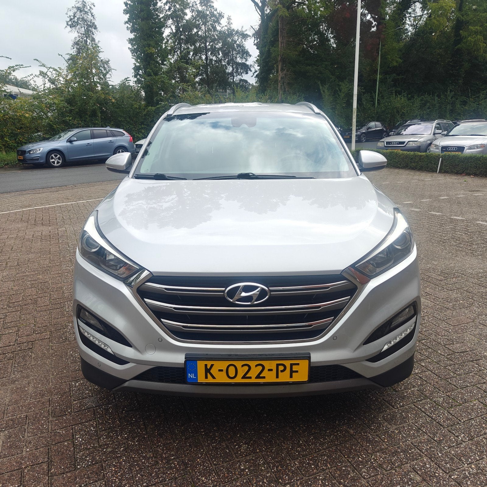 Hyundai Tucson Premium Leder!1.6 GDi 132pk 2016 Grijs, Auto's, Voorwielaandrijving, Bluetooth, 1591 cc, 4 cilinders