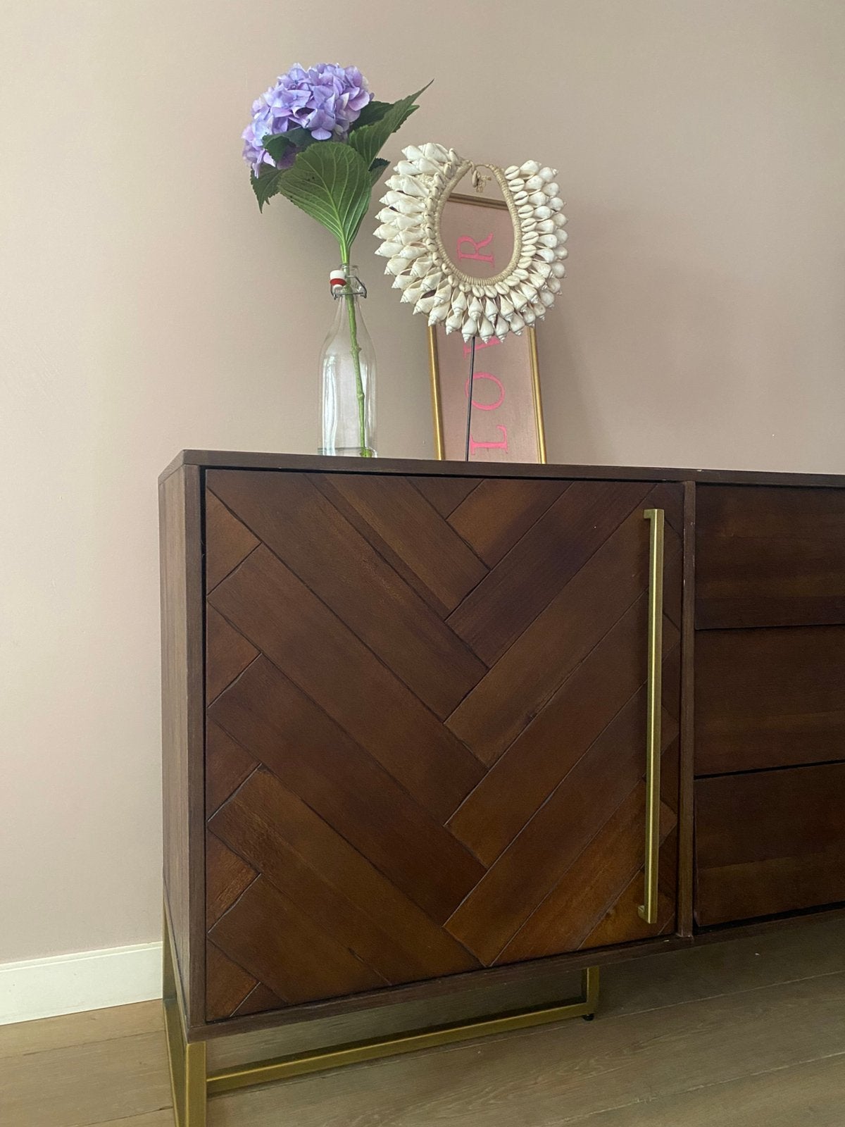 Foto 3 van Dressoir van Dutchbone met vintage twist
