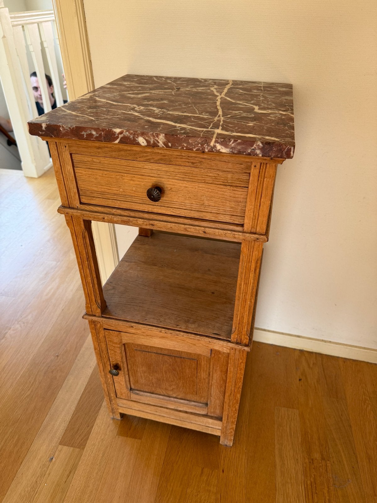 Vintage bijzettafel met marmeren blad, Ophalen, Hout