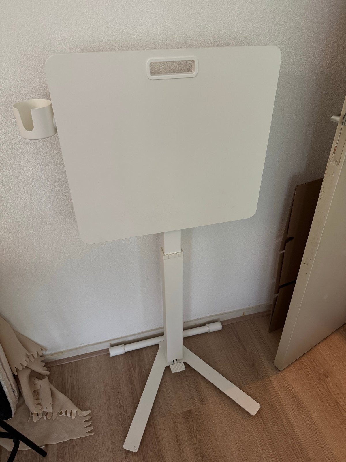 IKEA MITTZON laptoptafel wit, verstelbaar, Ophalen, Kunststof, 50 tot 100 cm, Zo goed als nieuw