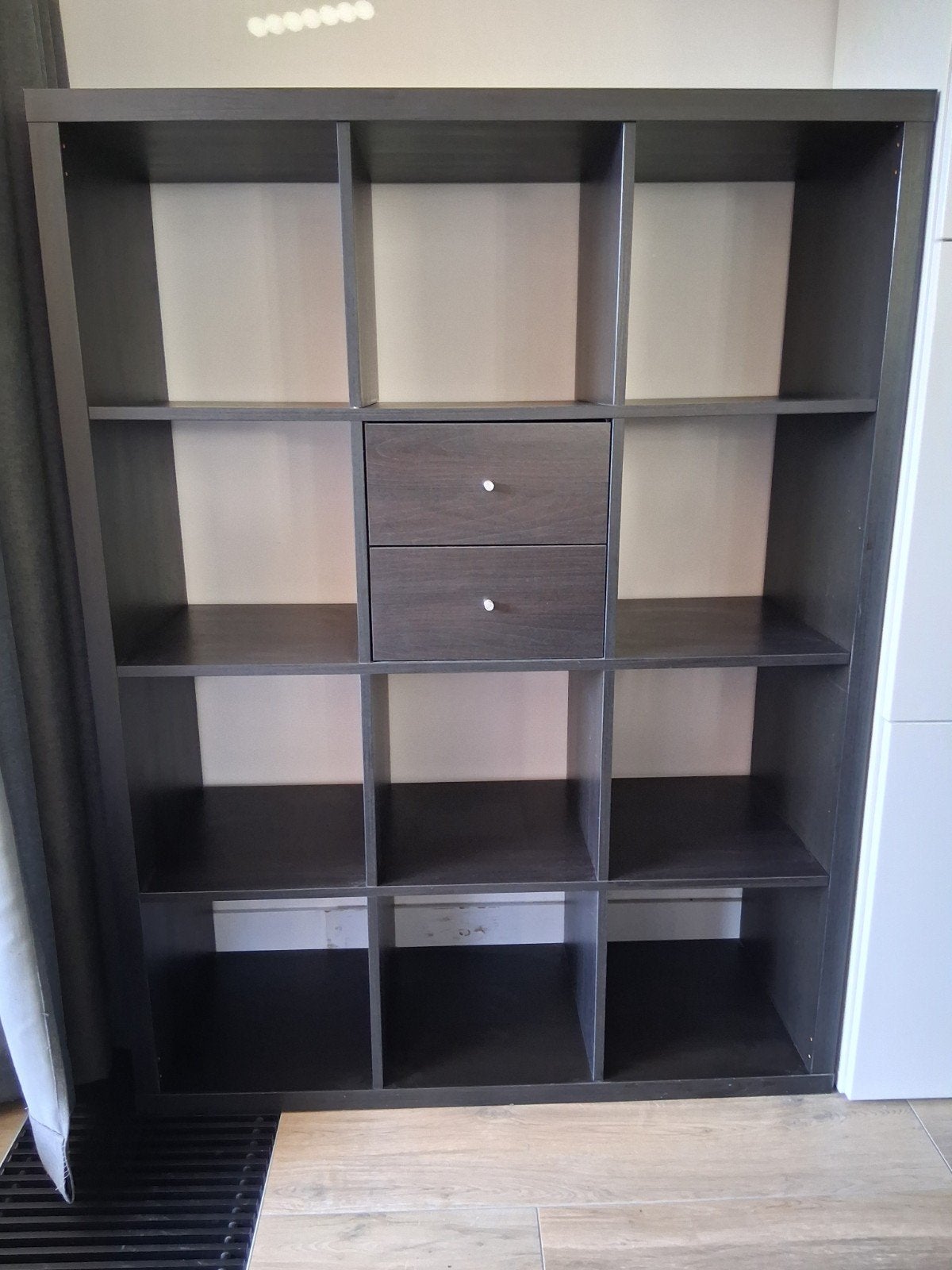Donkerbruin vakkenkast met lades - 147x11.5x39.5 cm, Ophalen, Minder dan 50 cm, 100 tot 150 cm, Zo goed als nieuw