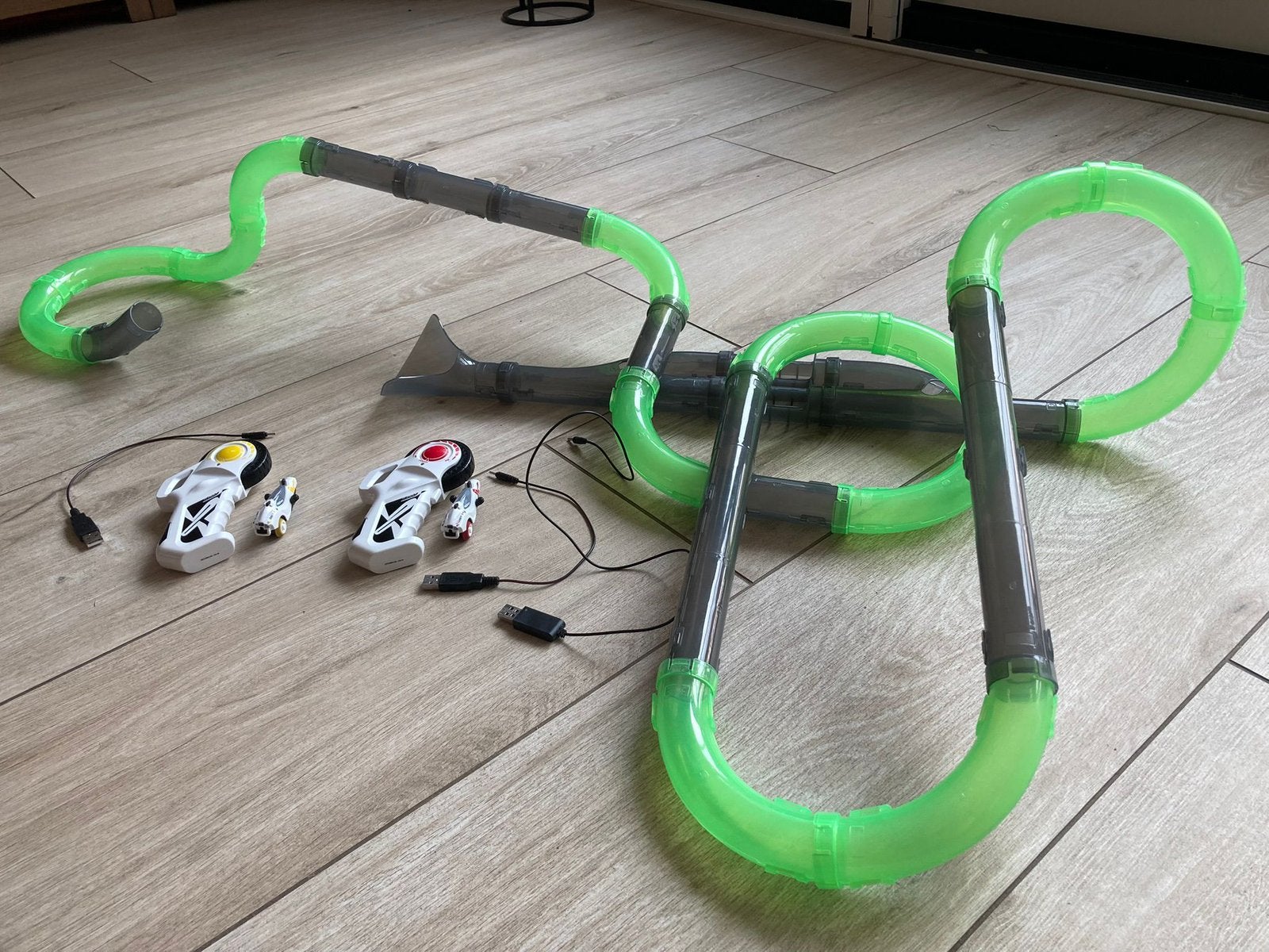 Exost loop infinite, Racebaan, Zelf te bouwen, Zo goed als nieuw, Elektrisch