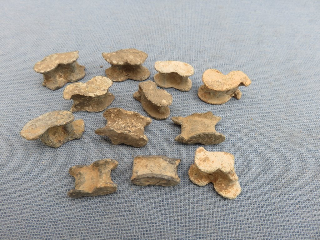 Collectie tinnen speelbikkels - 17e eeuw bodemvondsten., Ophalen of Verzenden