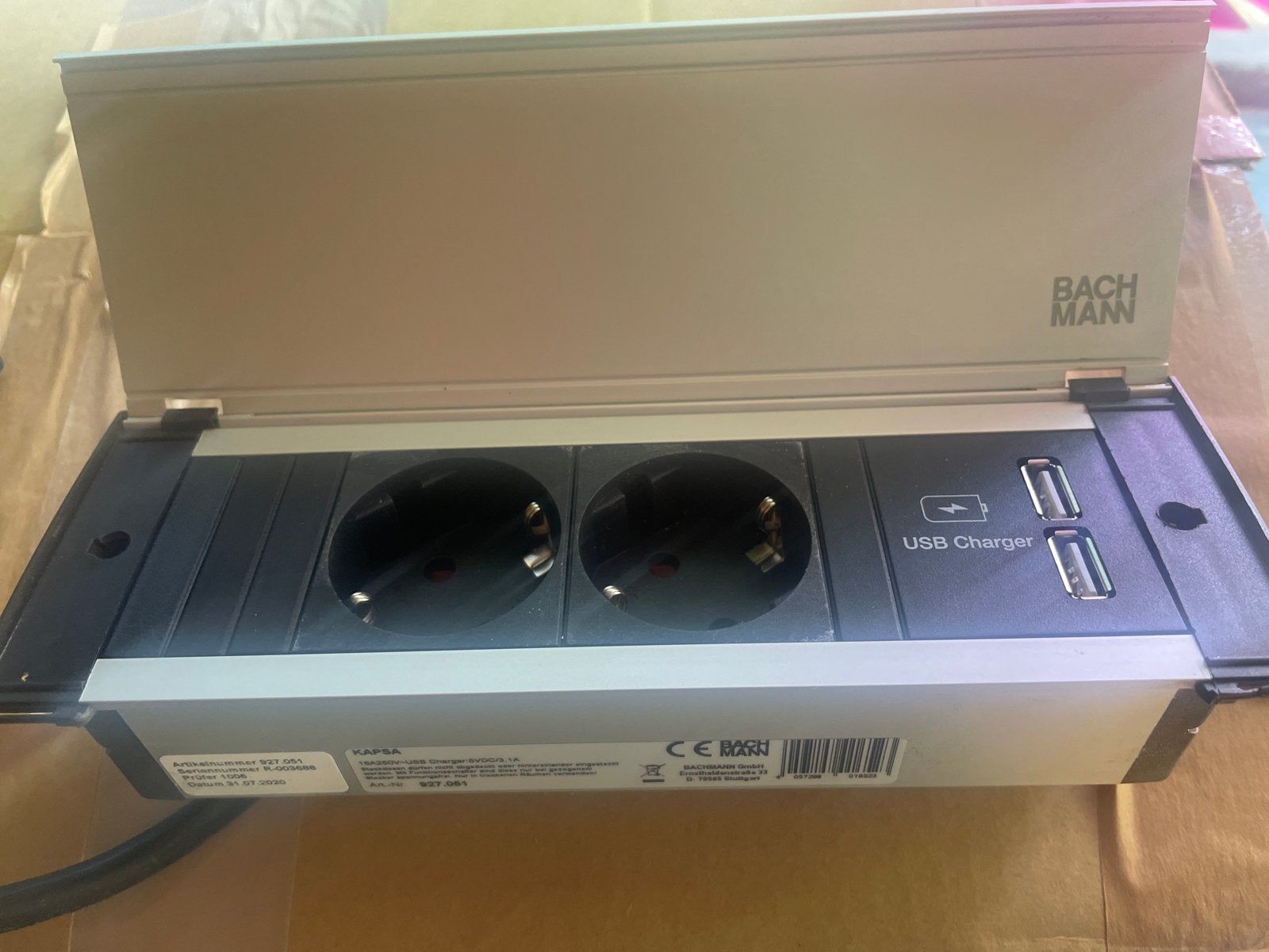 Bachmann nieuwe inbouw stekkerdoos met USB-oplader, Ophalen of Verzenden, Nieuw, Bachmann, Stekkerdoos