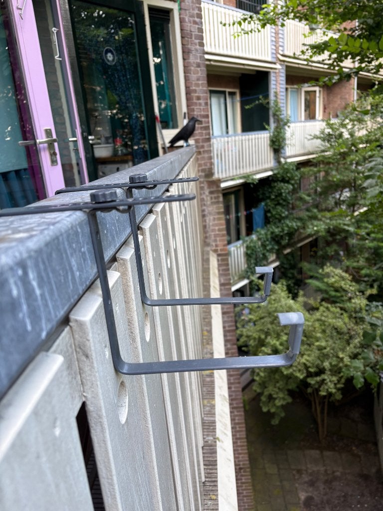 6 plantenbak hangers haken nieuw balcon schutting bloembakke, Minder dan 30 cm, Rond, Ophalen of Verzenden, Zo goed als nieuw