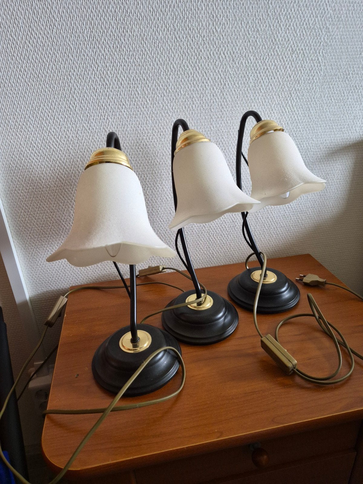 3 bedlampjes met melkglas kapje, Huis en Inrichting, Ophalen of Verzenden
