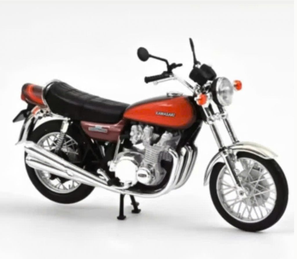 Kawasaki Z900 1973 Bruin / Oranje 1:18 NOREV REF. 182031