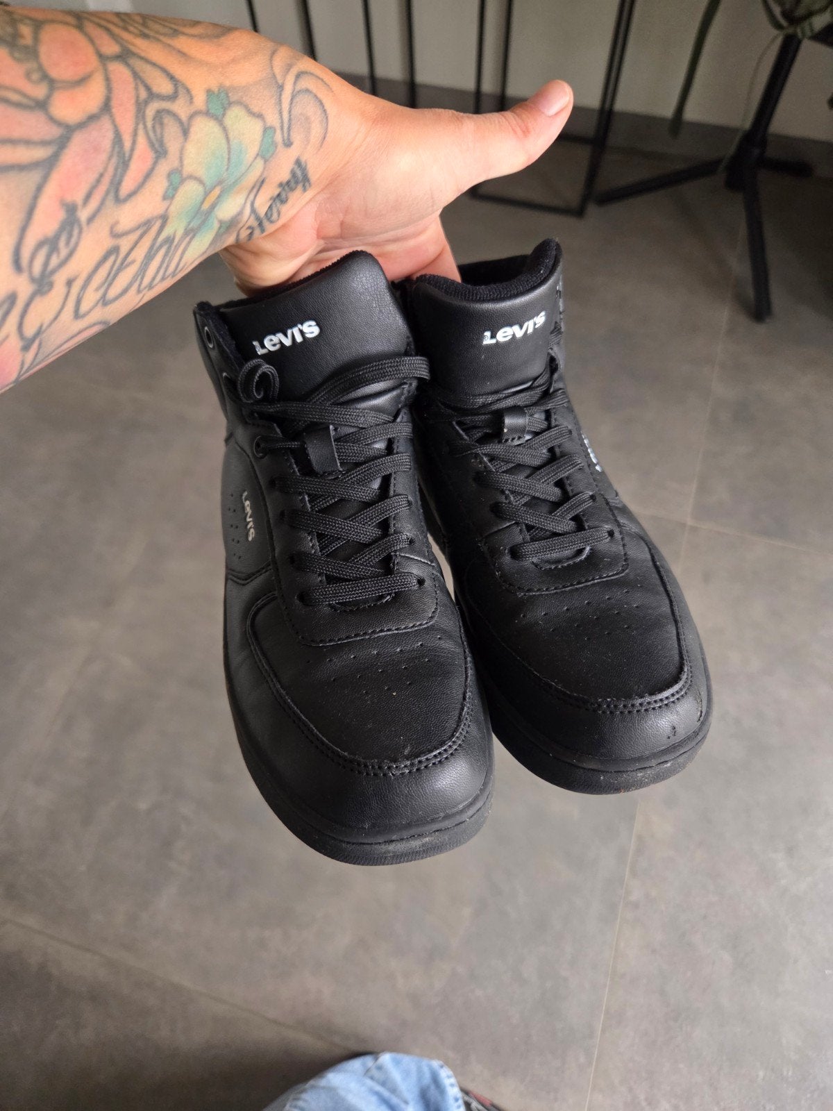 Levis maat 37, Jongen of Meisje, Schoenen, Ophalen of Verzenden, Zo goed als nieuw