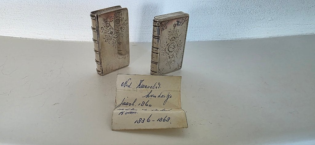 Zilver Snuif- Tondeldoosje Verkerk Amsterdam - Willem Littel, Antiek en Kunst, Antiek | Goud en Zilver, Ophalen of Verzenden, Zilver