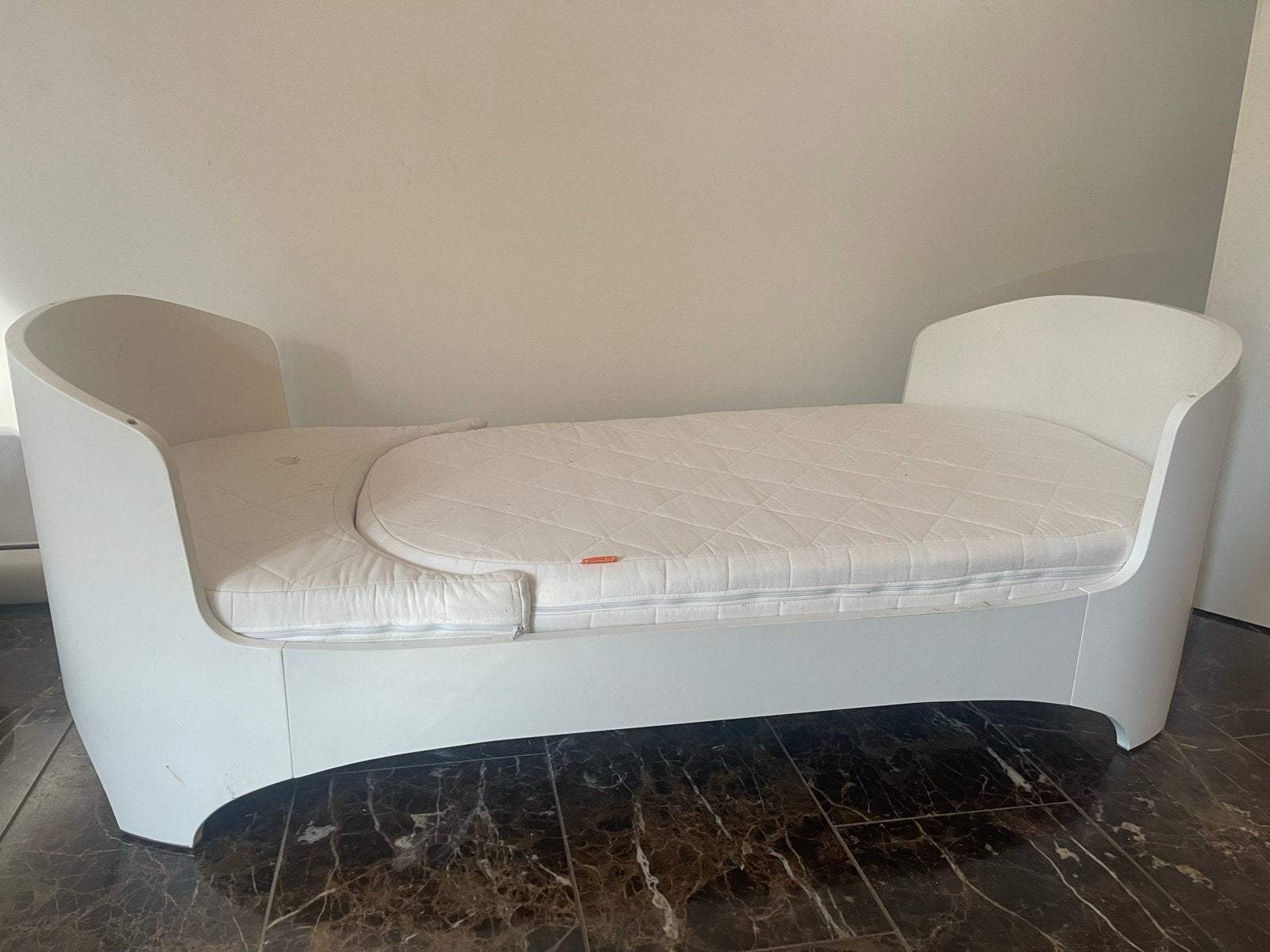 Leander Classic meegroeibed wit + matras, Ophalen, Gebruikt, Ledikant