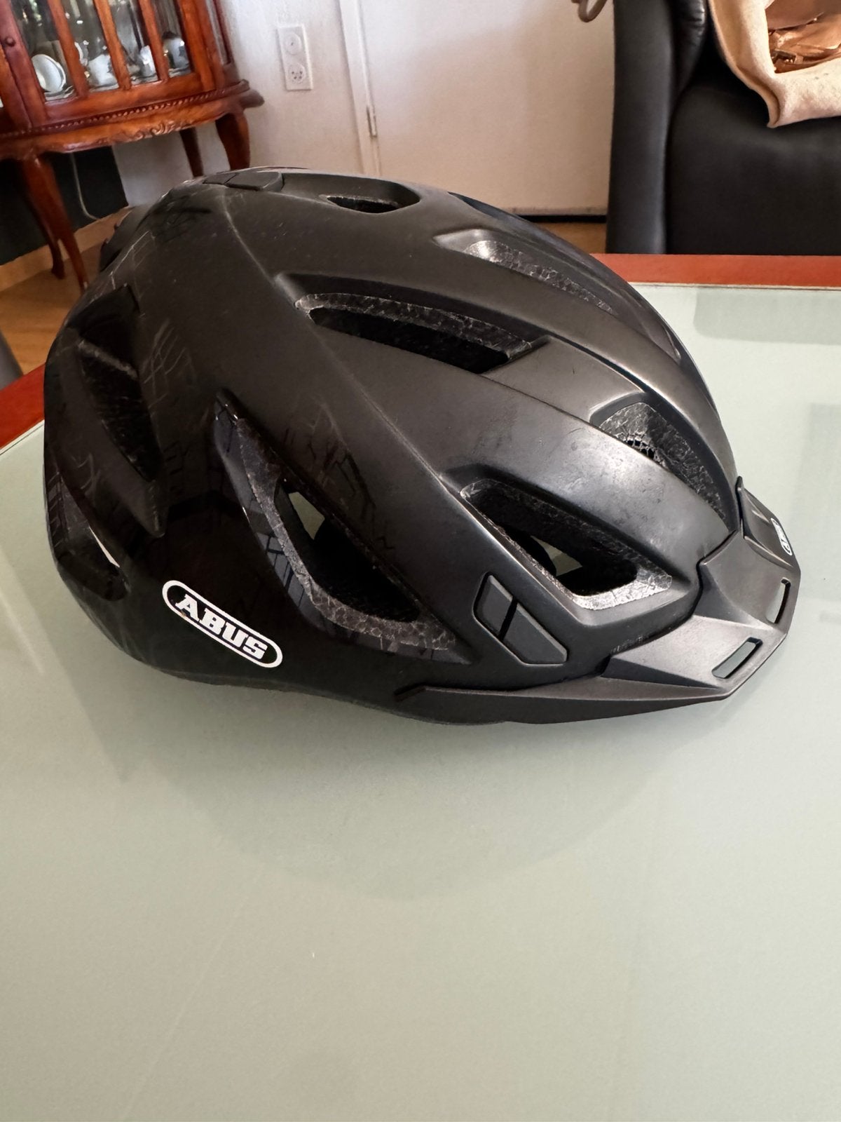 Fietshelm Abus, Ophalen of Verzenden, Zo goed als nieuw, Heer of Dame