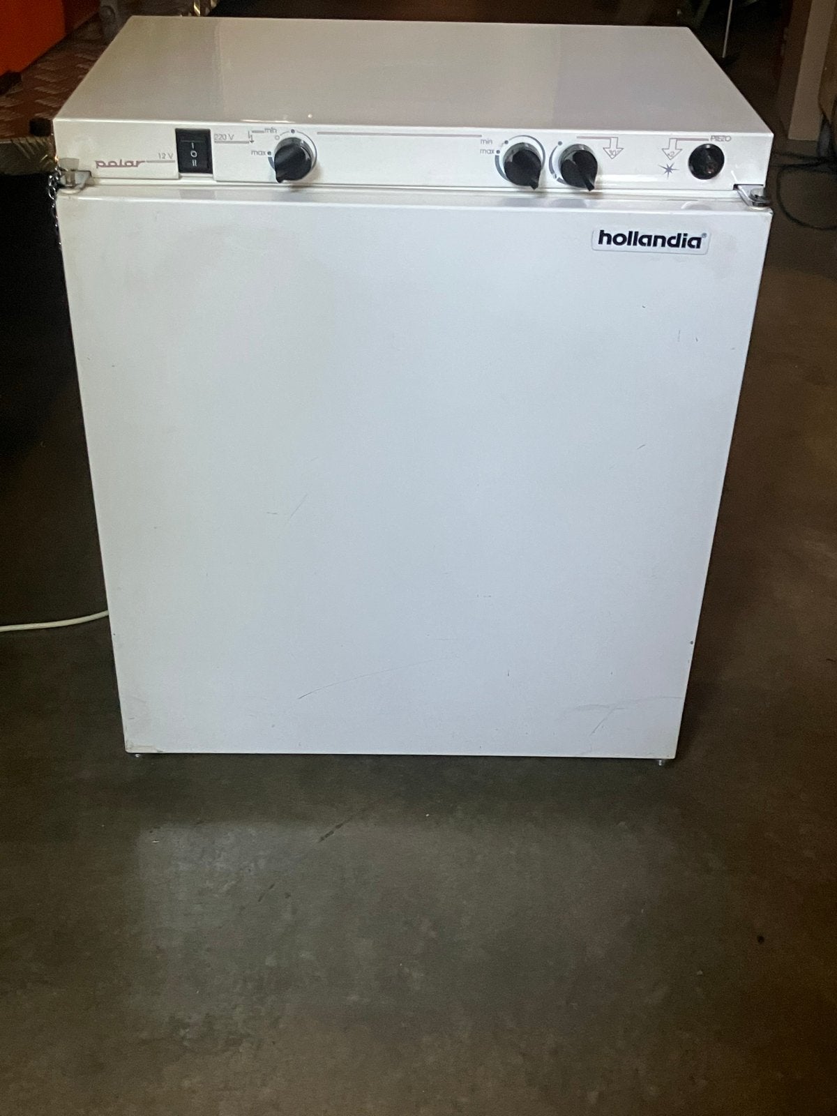 Hollandia TK71A Absorptie Koelkast met Vriesvak 12V/230V/Gas, Ophalen, Gebruikt, Minder dan 85 cm, Minder dan 75 liter