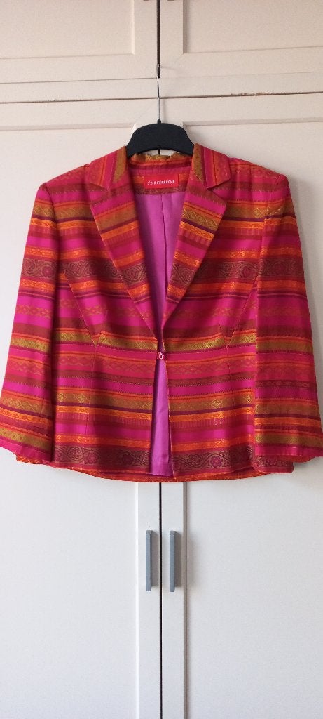 Alain Manoukian jasje maat 38 zgan, Kleding | Dames, Jasjes, Kostuums en Pakken, Maat 38/40 (M), Meerkleurig, Alain Manoukian