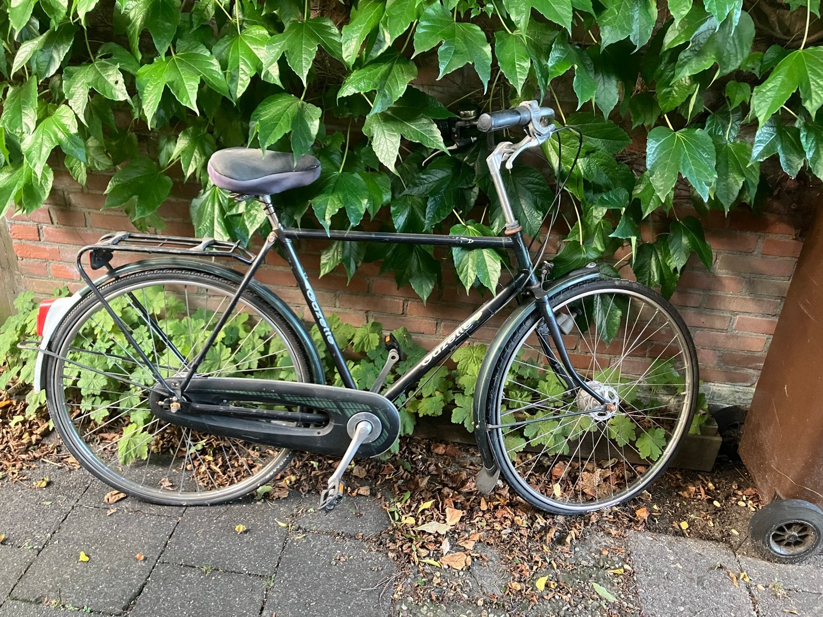 Gazelle damesfiets met lekke banden, Terugtraprem, Versnellingen, Ophalen of Verzenden, Gazelle