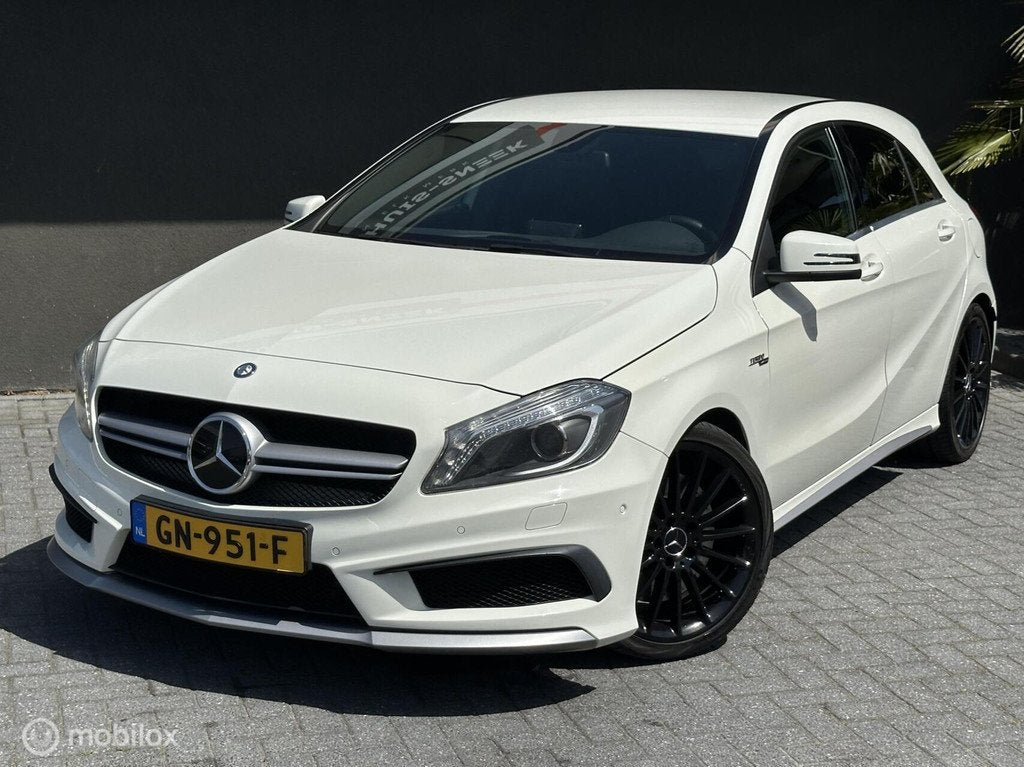 Mercedes A45 AMG 4MATIC Harman Kardon|Camera|Stoelverwarming, Automaat, Gebruikt, 4 cilinders, 360 pk