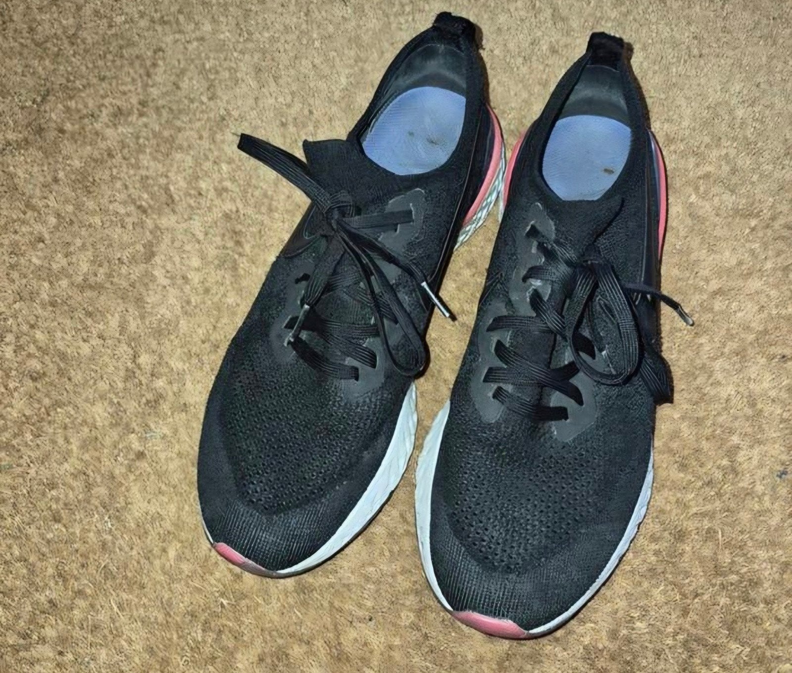 Nike Epic React Flyknit hardloopschoenen maat 45, Kleding | Heren, Schoenen, Gedragen, Zwart, Ophalen of Verzenden