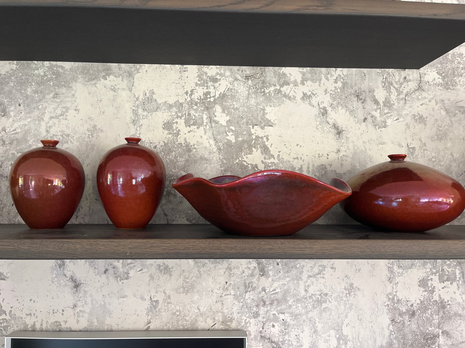 Mobach - Decoratieve rode vazen en schaal - set van 4, Ophalen, Nieuw