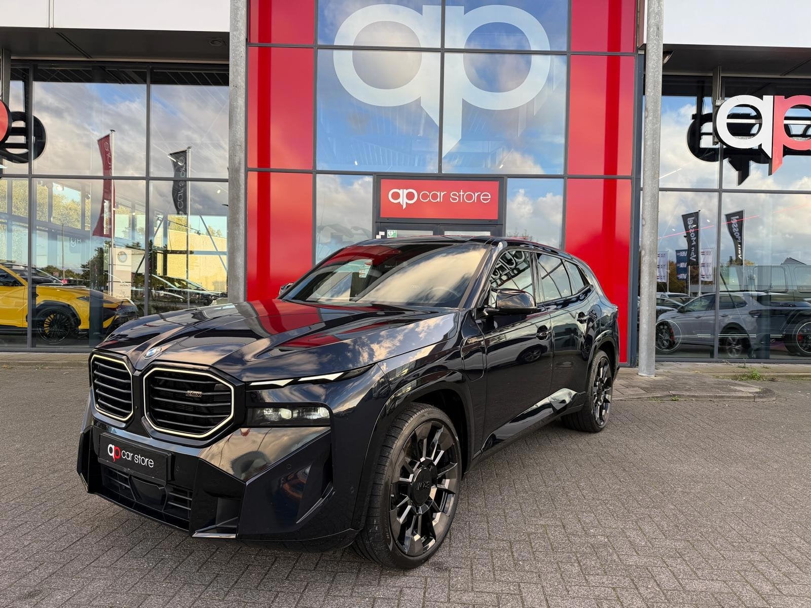 BMW XM PHEV 4.4 V8 30 kWh Vol | Head-Up | Massage Seats | Me, Auto's, Dealer onderhouden, Gebruikt, 4395 cc, Zwart