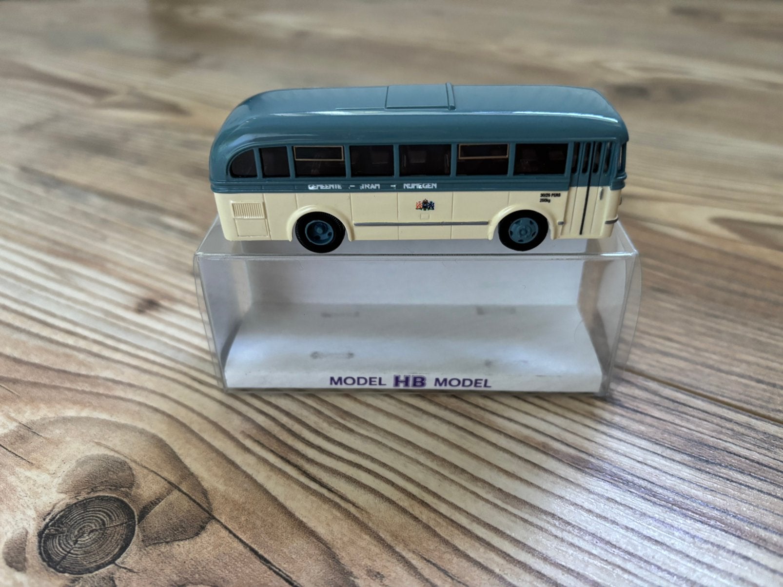 HB model bus Ford Transit GTN stadsdienst, Hobby en Vrije tijd, Modelauto's | 1:87, Ophalen of Verzenden, Zo goed als nieuw, Bus of Vrachtwagen