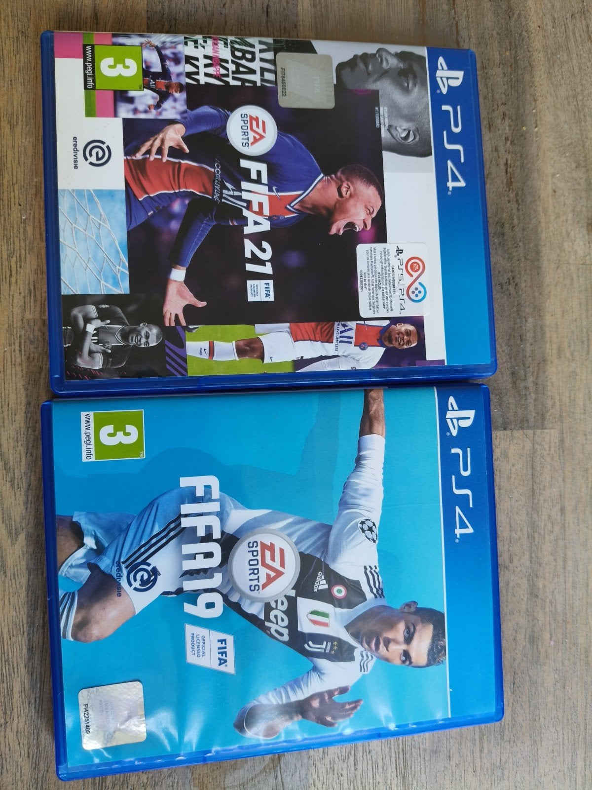 FIFA 18, 19 & 21 voor PS4, Ophalen of Verzenden, Zo goed als nieuw, Eén computer, Sport