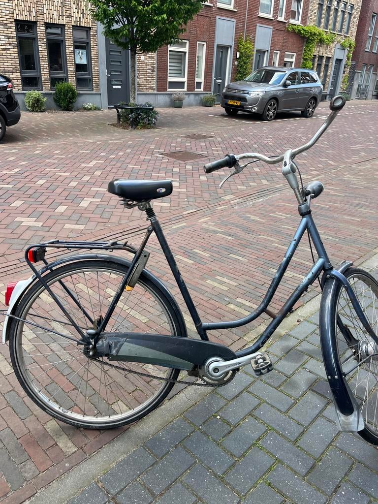 Goede Gazelle fiets, werkt prima, wel wat roest, Fietsen en Brommers, Fietsen | Dames | Damesfietsen, Zo goed als nieuw, Gazelle