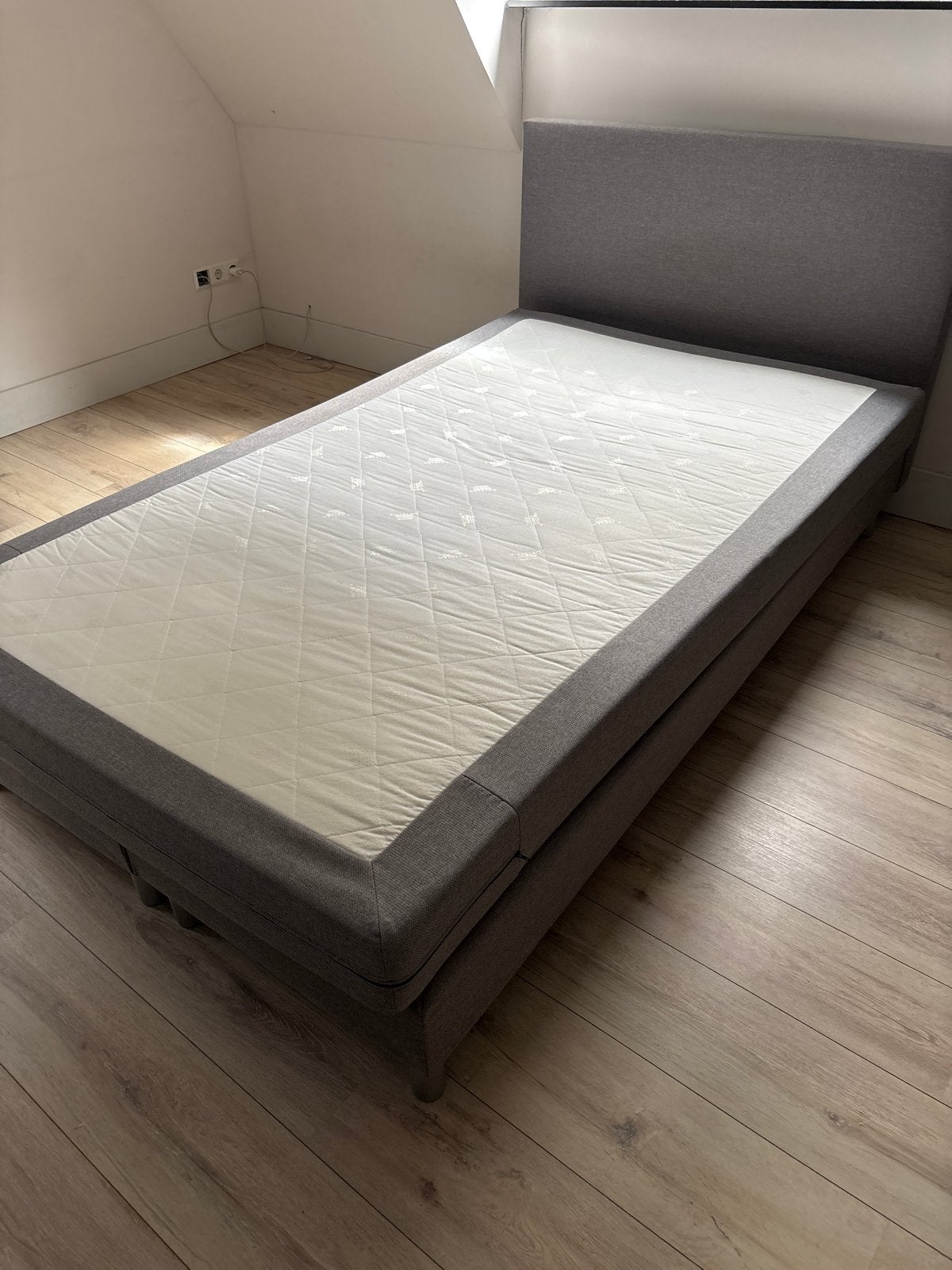 Boxspring 120x200 cm - Zo goed als nieuw, Ophalen, Zo goed als nieuw, Twijfelaar, 120 cm