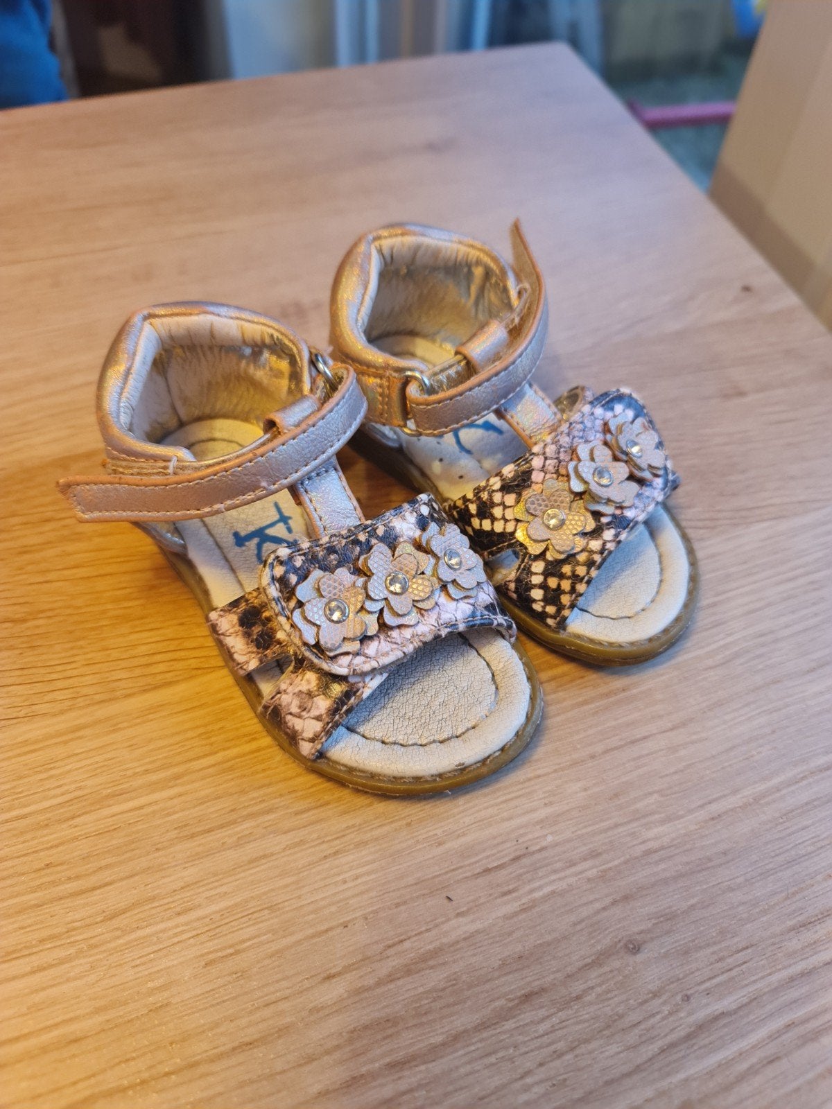 Sandaaltjes maat 21, Meisje, Ophalen of Verzenden, Gebruikt, Schoentjes