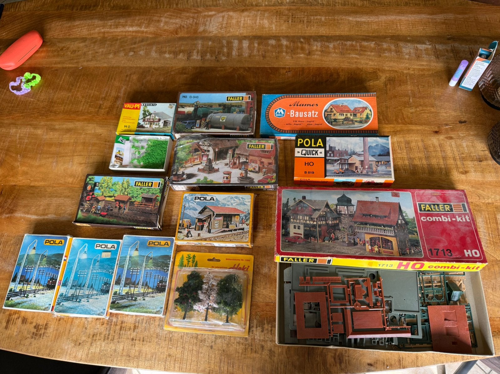 Grote set HO Faller Pola Heki bouwdozen Nieuw, Overige merken, Gelijkstroom of Wisselstroom, Brug, Tunnel of Gebouw, Ophalen of Verzenden
