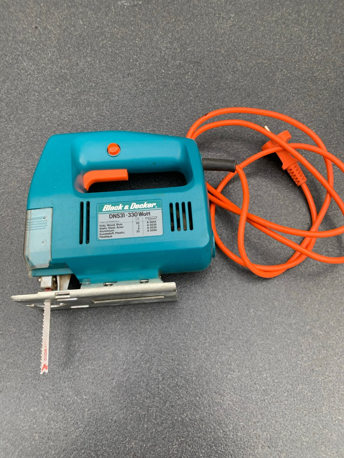 Black & Decker DN531 Decoupeerzaag - 330 Watt, Doe-het-zelf en Verbouw, Ophalen, Gebruikt, Decoupeerzaag, 30 tot 70 mm