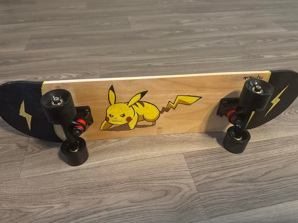 Uniek Pikachu Skateboard - Handgeschilderd, Ophalen of Verzenden, Nieuw, Skateboard