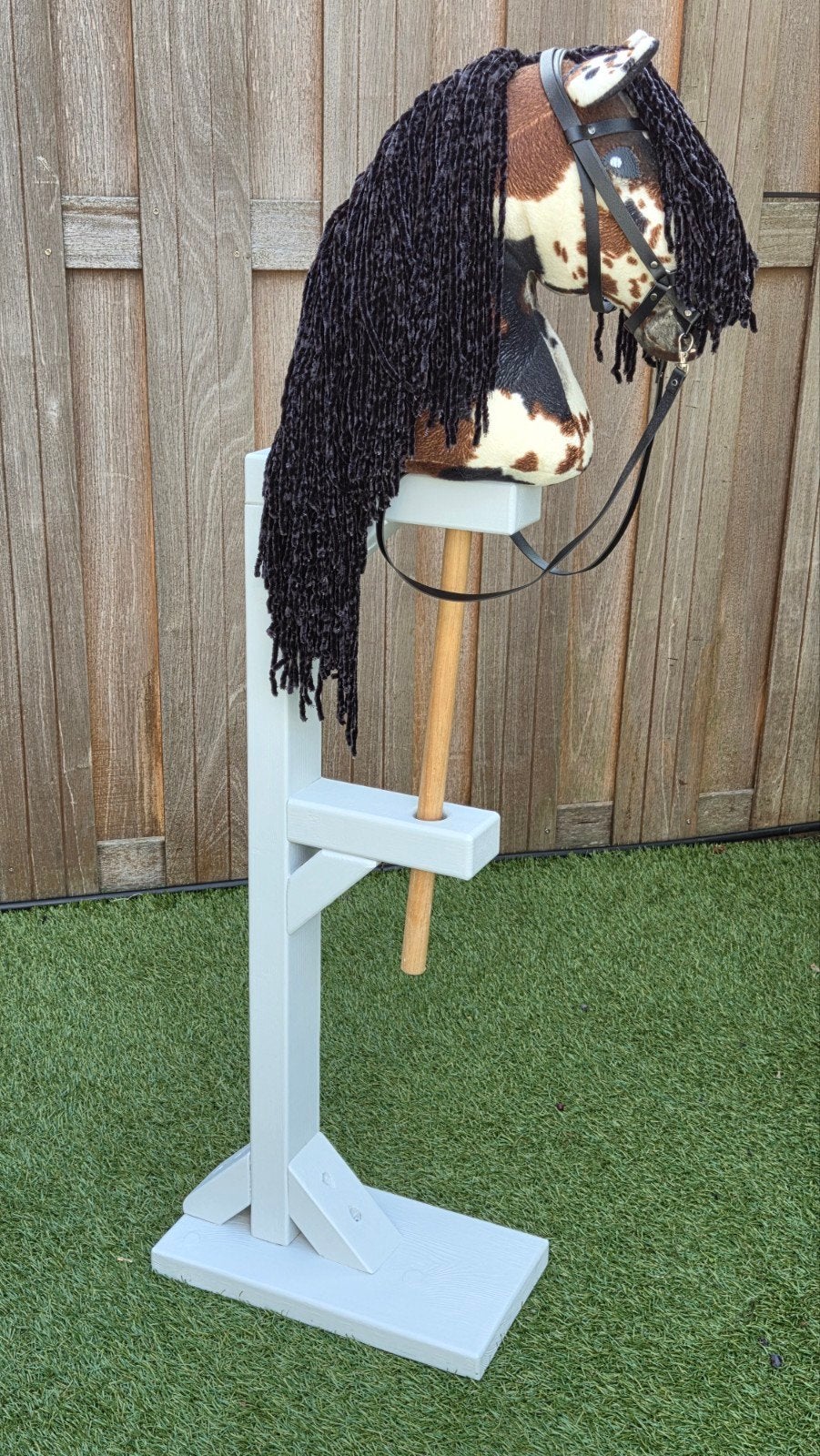 Poetsplaats / opbergpaal voor hobby horse (excl. paard), Ophalen, Zo goed als nieuw