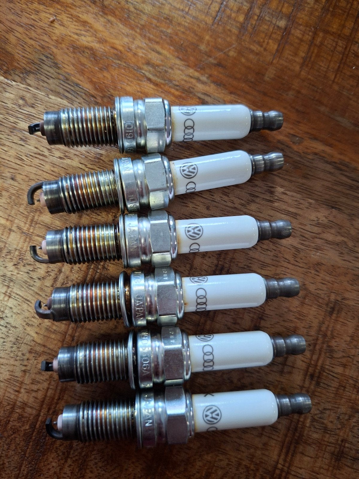 6 bougies Volkswagen Golf 5 R32 - Nog geen jaar oud, Auto-onderdelen, Ophalen of Verzenden, Gebruikt, Volkswagen