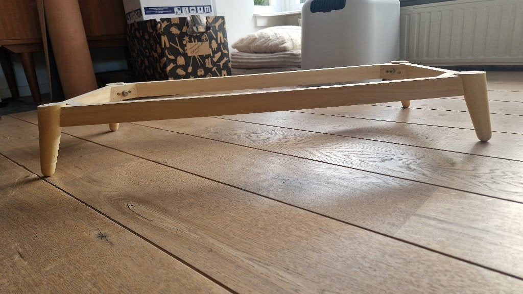 Onderstel kastje schuine pootjes naturel hout, Ophalen, Gebruikt