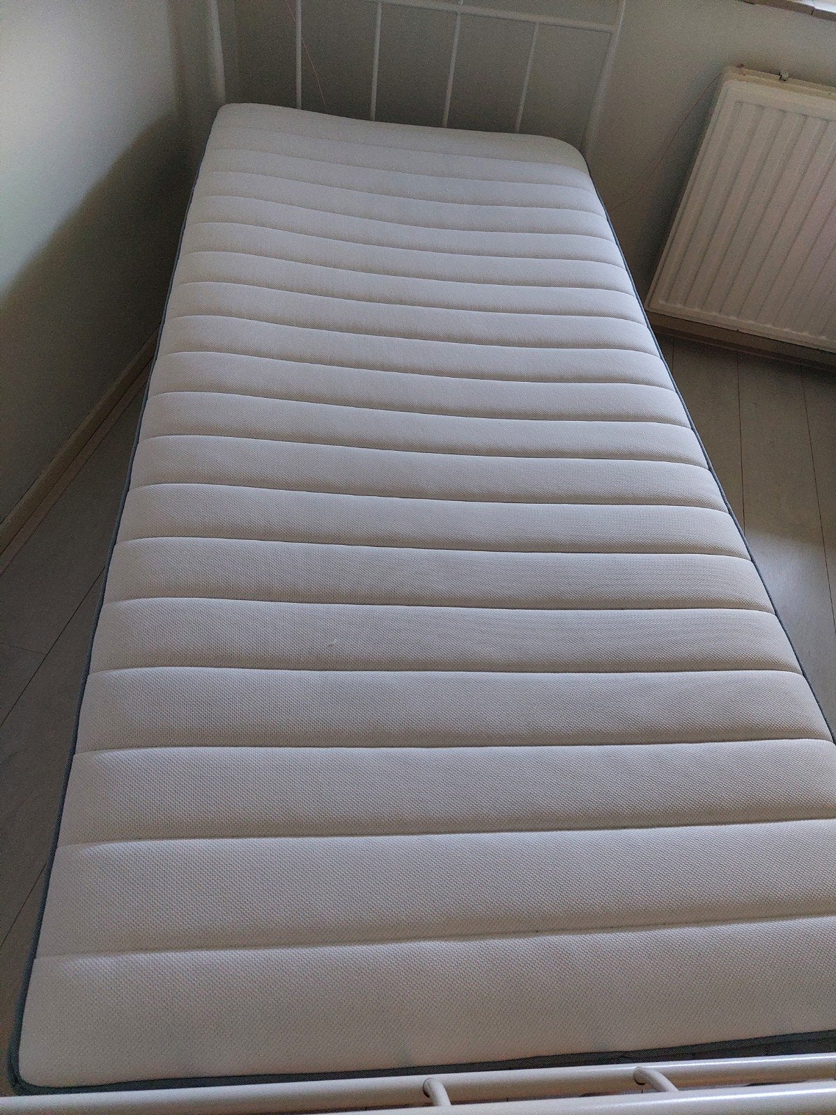 Matras ikea 90x200  zgs, Ophalen, Zo goed als nieuw, Eenpersoons, 90 cm
