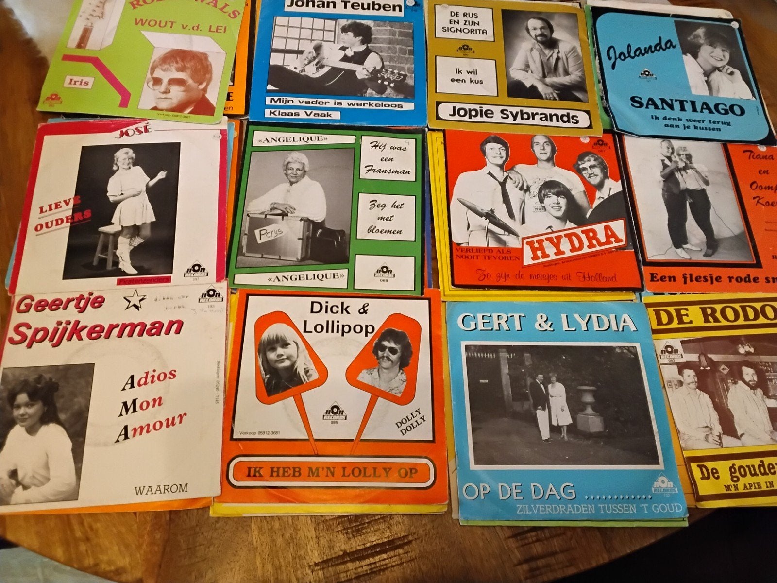 partij singles verzameling N.O.N Records singles vinyl 79 st, Cd's en Dvd's, Verzenden, Gebruikt, Overige formaten, Levenslied of Smartlap