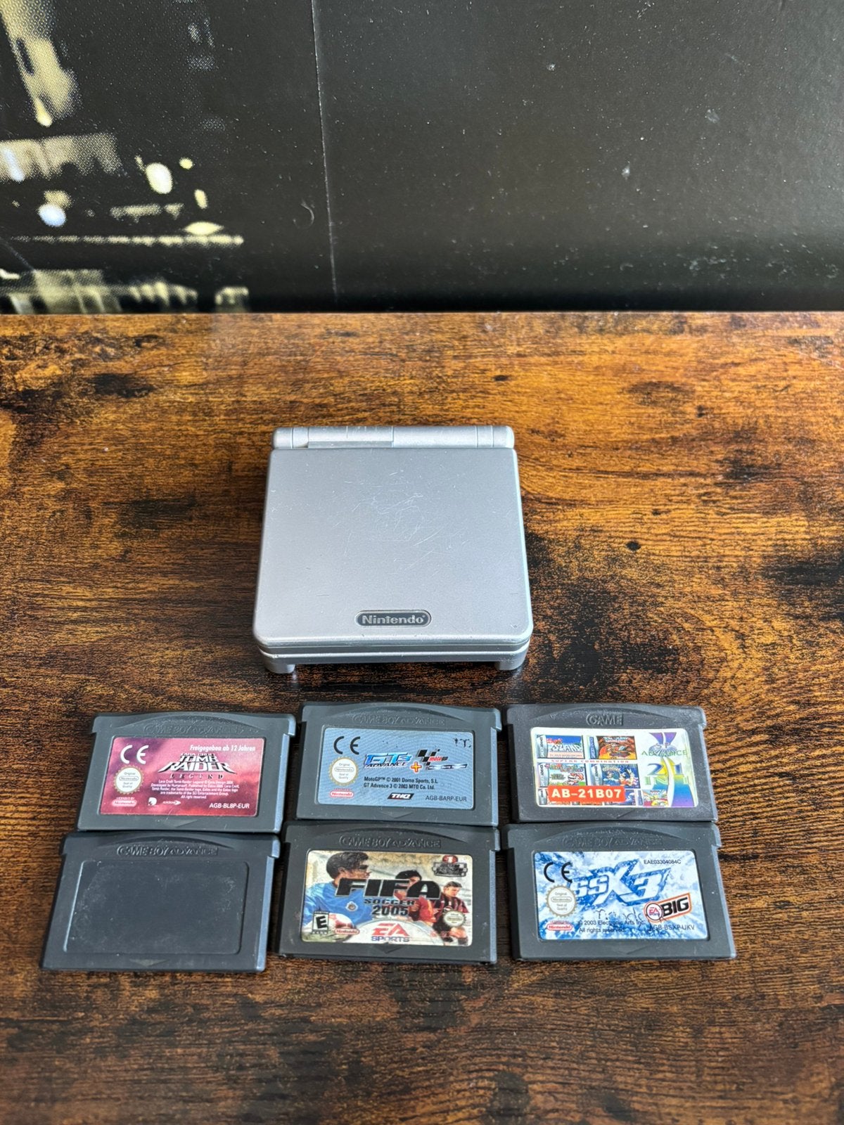 Nintendo Game Boy Advance SP (Zilver) + Oplader + 6 Games, Ophalen of Verzenden, Zo goed als nieuw, Game Boy Advance SP
