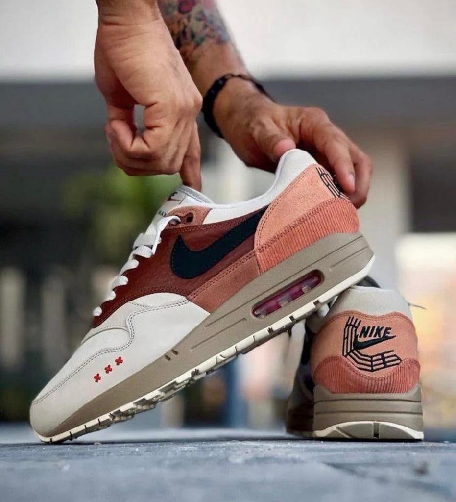 Nike Air Max 1 Amsterdam City Pack DS OG All US 9.5/EU 43, Ophalen of Verzenden, Nieuw, Overige kleuren, Sneakers of Gympen