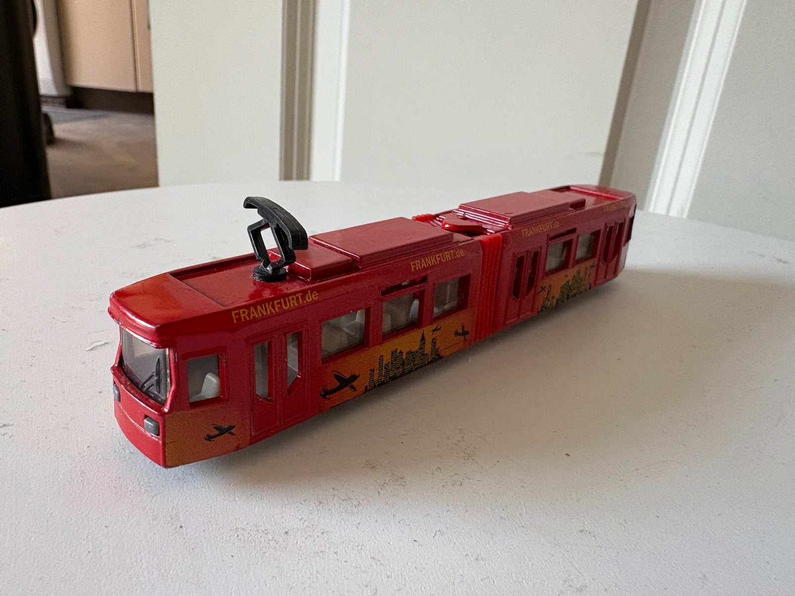 Siku 1615 Tram (Frankfurt.de), Ophalen of Verzenden, Zo goed als nieuw, Bus of Vrachtwagen, SIKU
