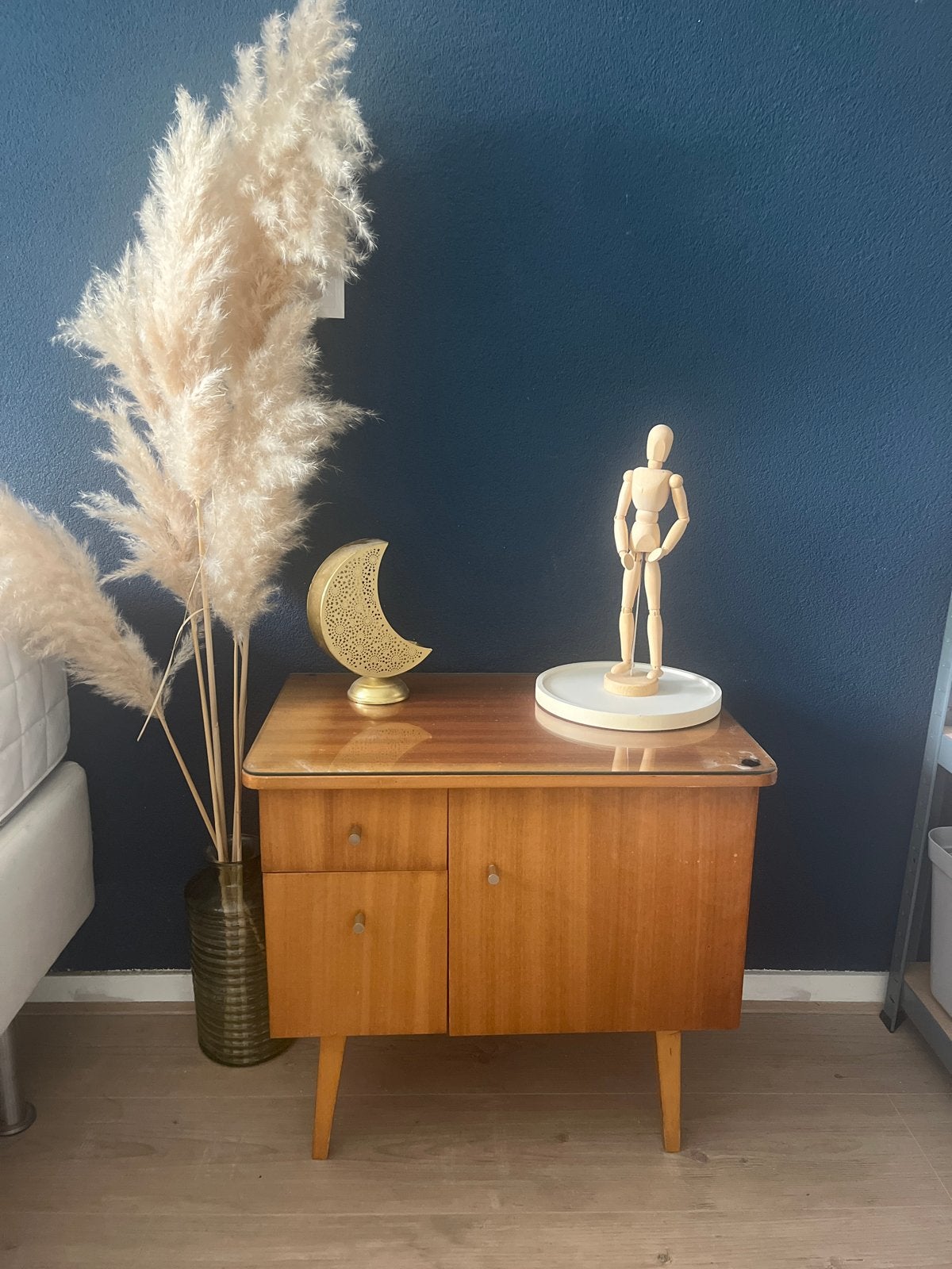 Vintage houten kastje met lade en deurtje, Ophalen