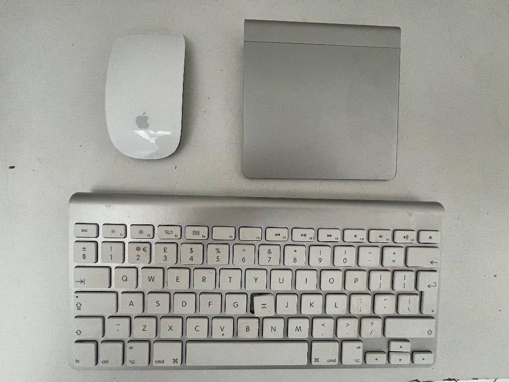 Apple Magic Keyboard + Trackpad + Magic Mouse – allen defect, Toetsenbord en muis-set, Ophalen of Verzenden, Draadloos, Qwerty
