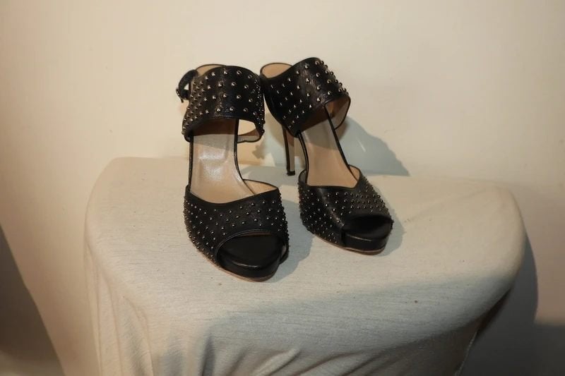 Valentino leren sandalen zwart bewerkt met studs 38.5, Verzenden, Zwart, Sandalen of Muiltjes, Valentino Garavani