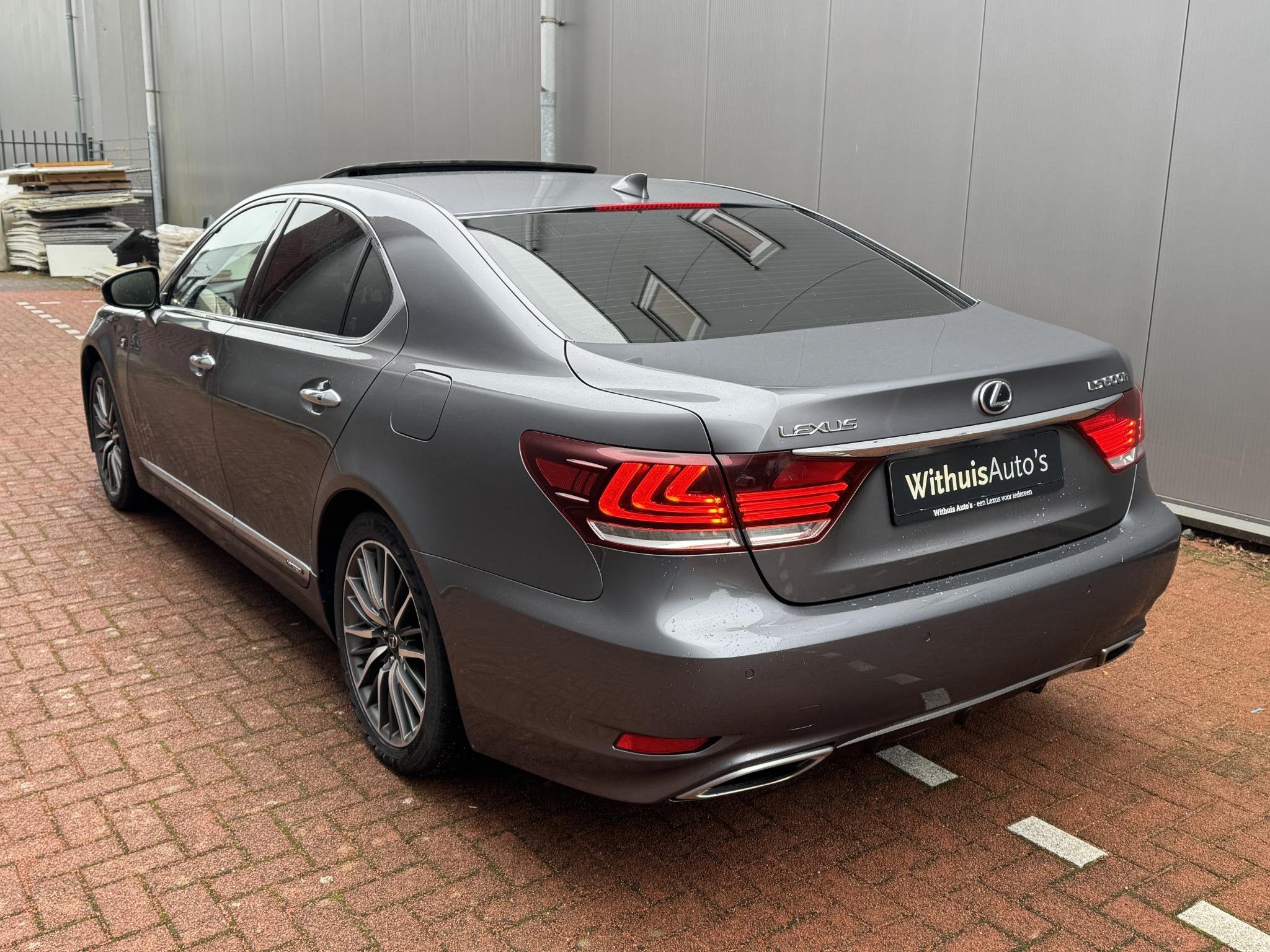 Lexus LS 600h F Sport *Dealer Onderhouden *Full option, Automaat, Stof, Gebruikt, Verwarmde buitenspiegels