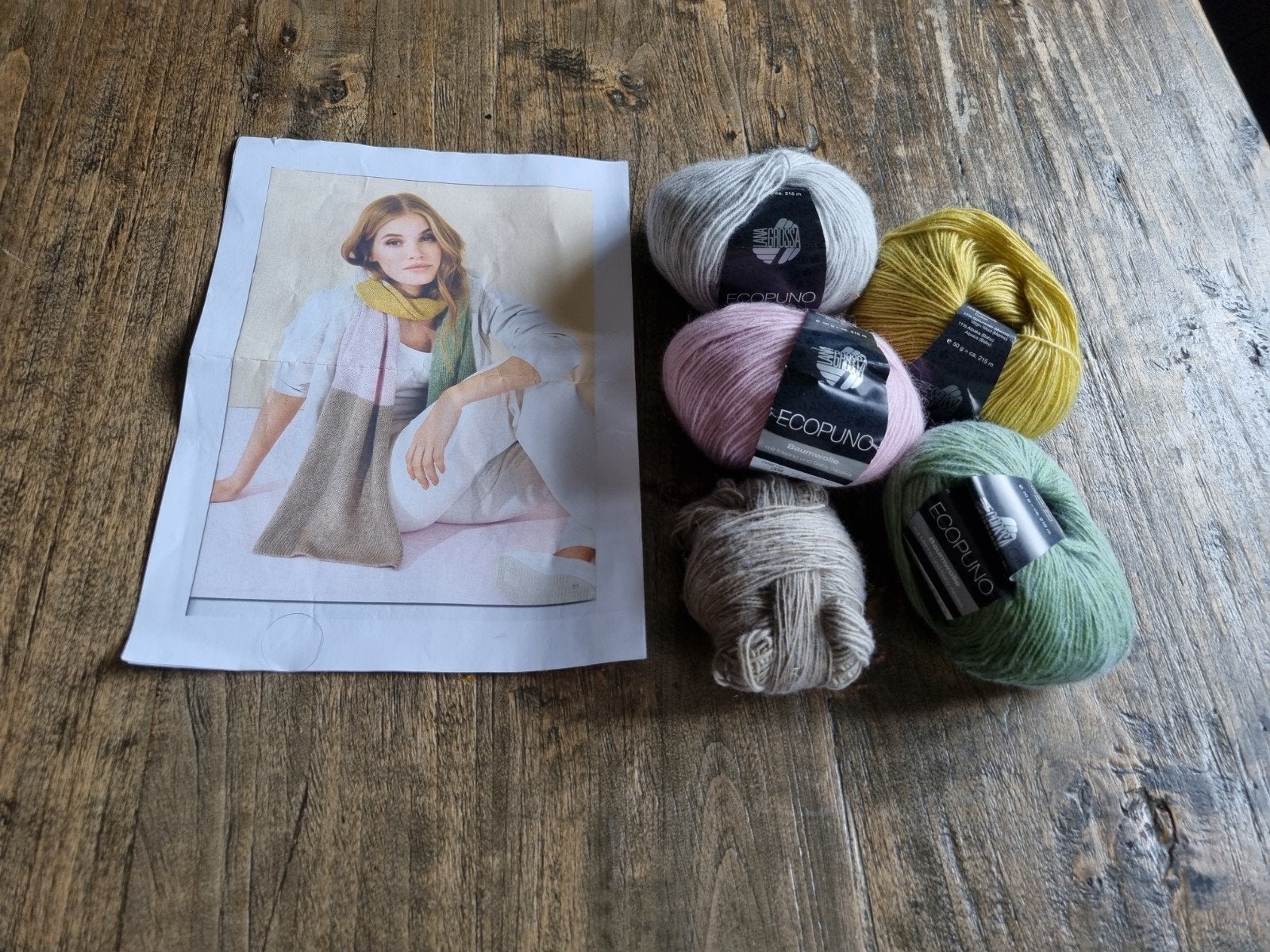 Colourblock sjaal Ecopuno model 19 - Breipakket, Hobby en Vrije tijd, Ophalen of Verzenden, Zo goed als nieuw, Breien, Wol of Garen